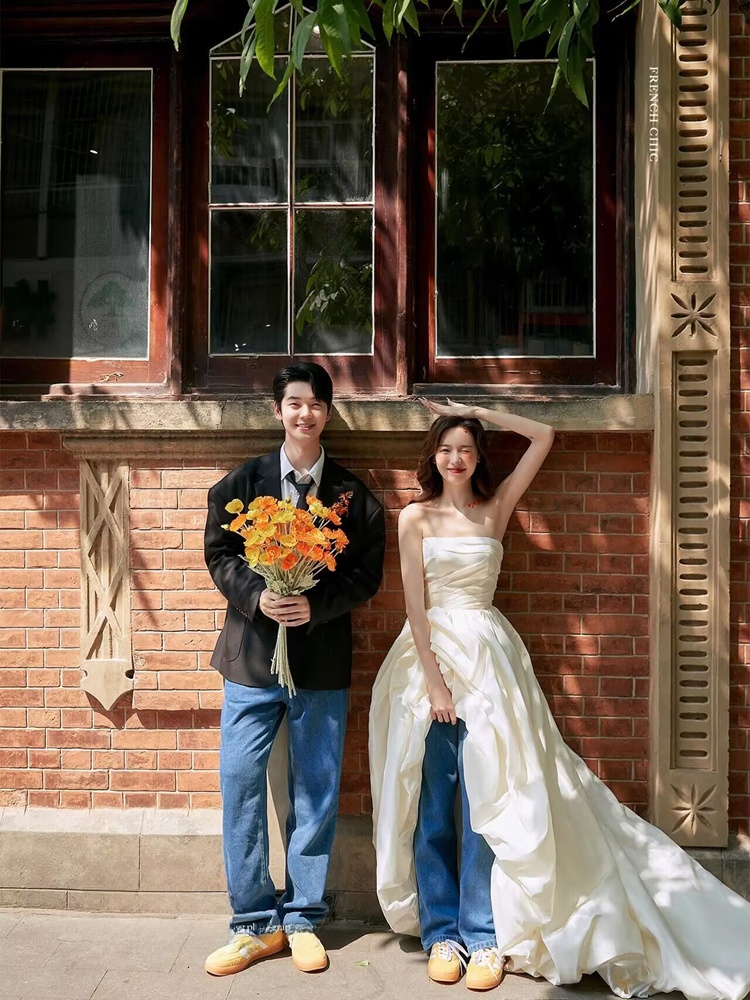 유행하는 한국 스타일 데님 스트리트 스냅 웨딩드레스 커 - Photography Outfit 리뷰 및 가격