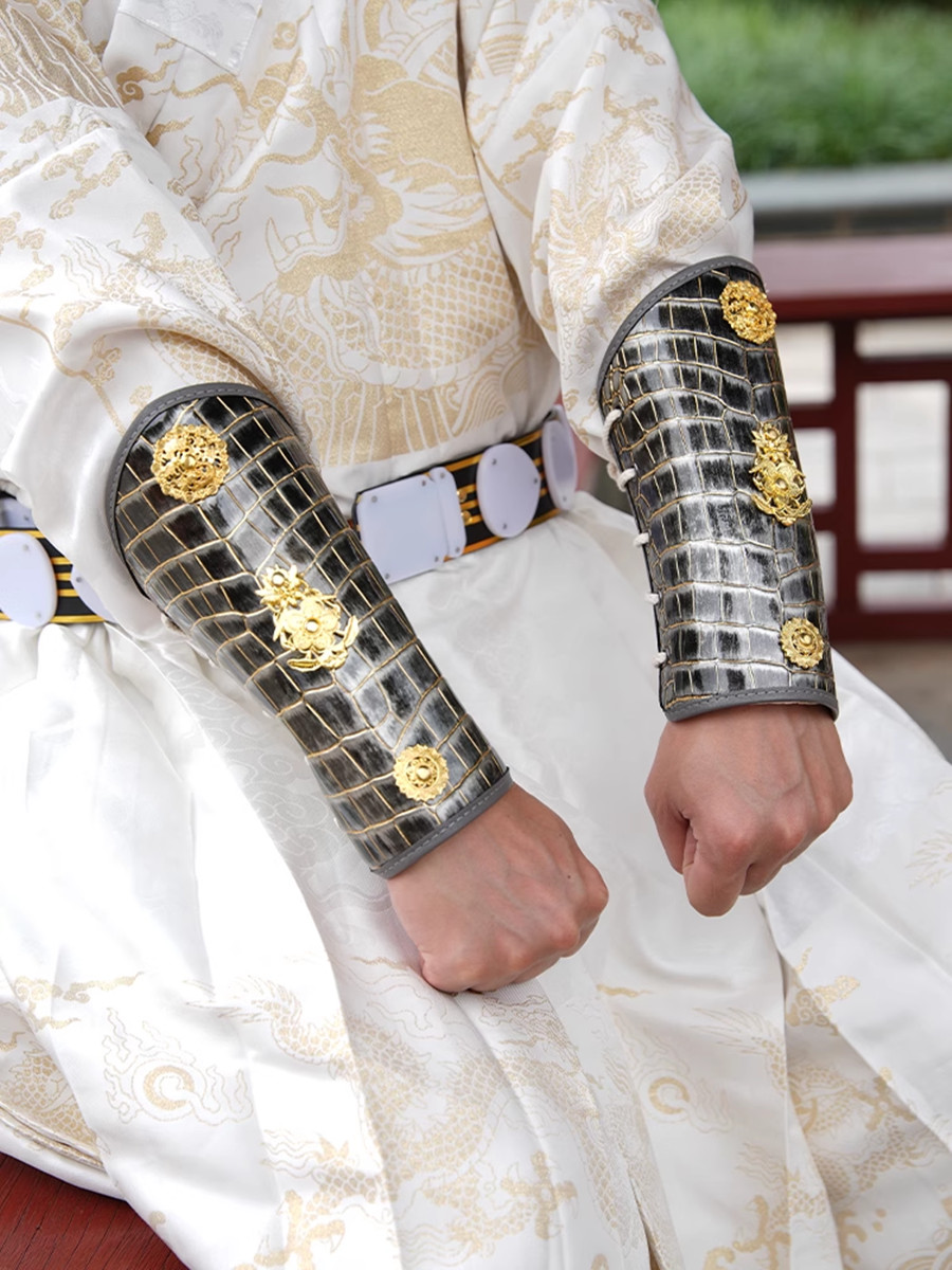 남성용 가죽 닌자 전사 검객 손목 밴드 Hanfu 코스 - Photography Of A Man 리뷰 및 가격