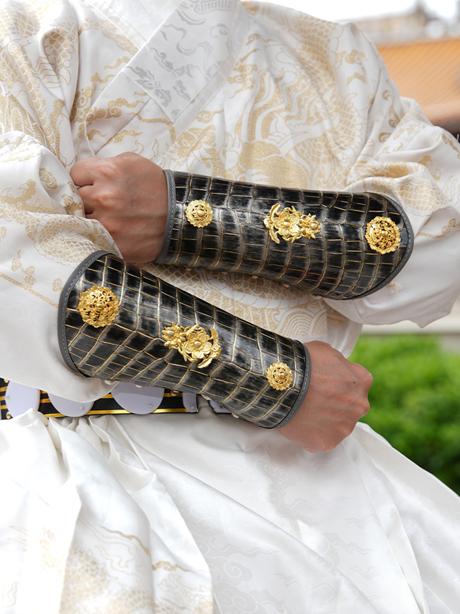 남성용 가죽 닌자 전사 검객 손목 밴드 Hanfu 코스 - Photography Of A Man 리뷰 및 가격